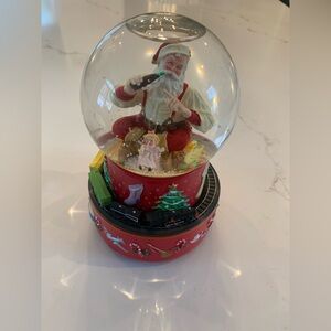 Santa Christmas Snow Globe Musical Coke Coca-Cola Santa Moving Train